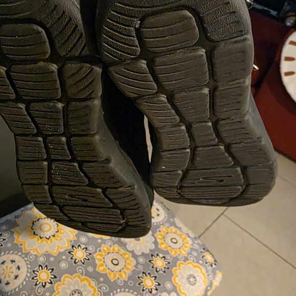 Black Skechers Ankle Boots - Picture 4 of 9